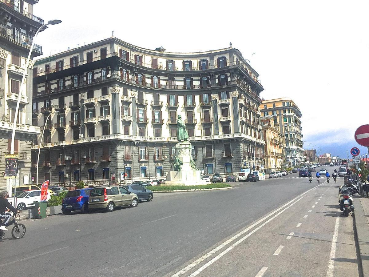 Residenza Santa Lu B&B Naples Bilik gambar