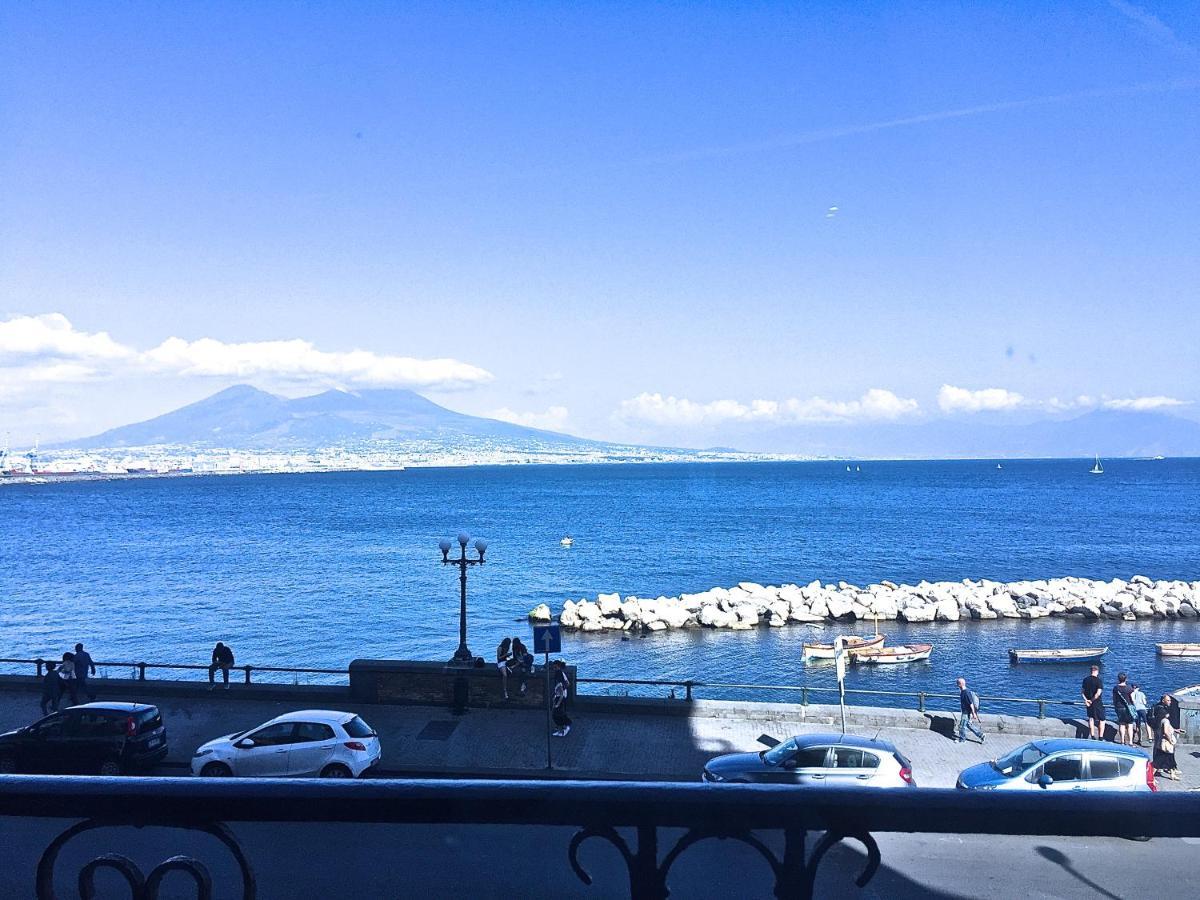 Residenza Santa Lu B&B Naples Bilik gambar